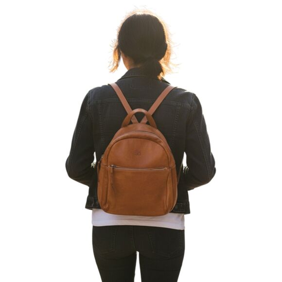Il Bisonte Saddle Brown Leather Backpack - Picture 1 of 17